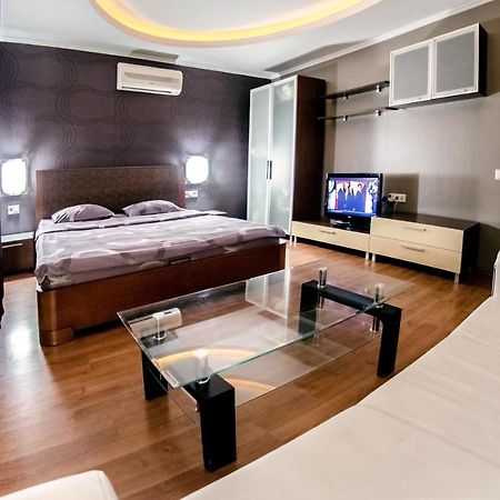 Hotrent Pechersk Lesy 20/22 Κίεβο Εξωτερικό φωτογραφία
